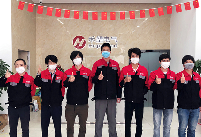暖心行动  长征娱乐援助留深安置人员 (4).jpg