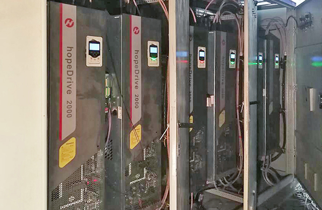 长征娱乐工程型变频器成功应用于转炉倾动设备-内容图2.jpg