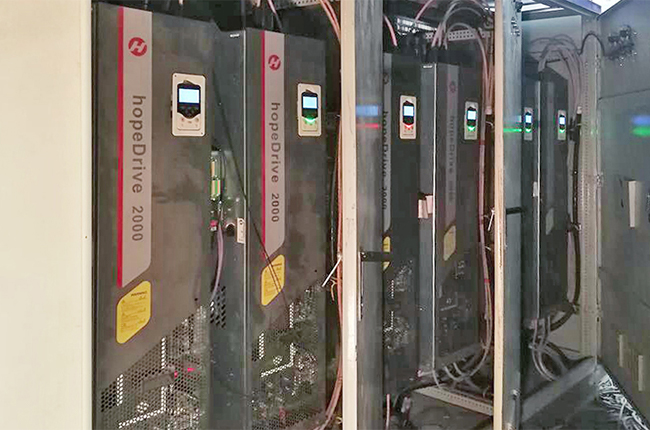 长征娱乐工程型变频器成功应用于转炉倾动设备 (2).jpg
