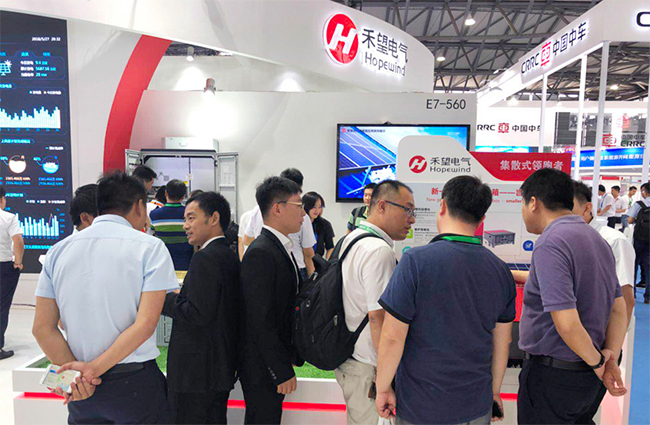全力出击 长征娱乐精彩亮相SNEC 2018-1.jpg