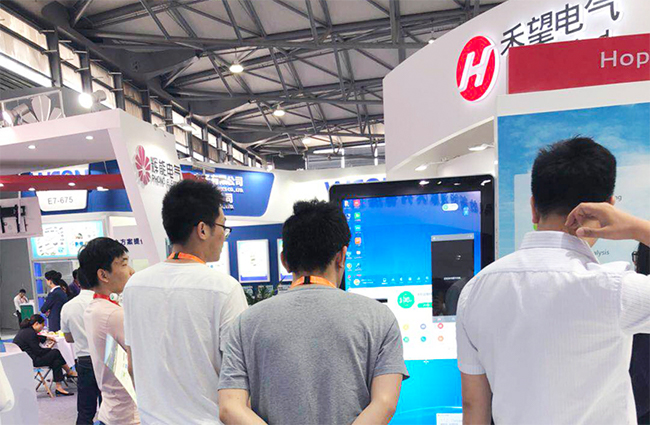 全力出击 长征娱乐精彩亮相SNEC 2018-4.jpg